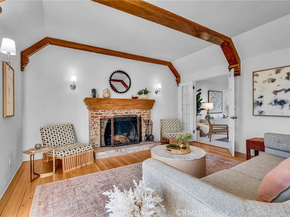 869 Cumberland Road, Glendale CA 91202