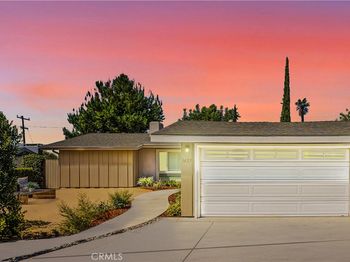 1425 Hastings Ranch Drive