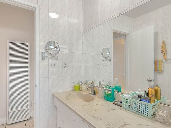 215 W Garcelon Avenue, Monterey Park CA 91754