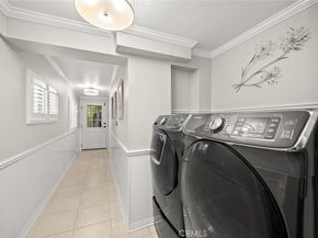 327 E LEMON Avenue, Monrovia CA 91016
