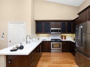 1406 S California Avenue C, Monrovia CA 91016
