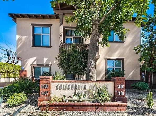 1406 S California Avenue C, Monrovia CA 91016