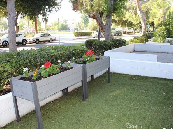 591 N Garfield Avenue 5, Pasadena CA 91101