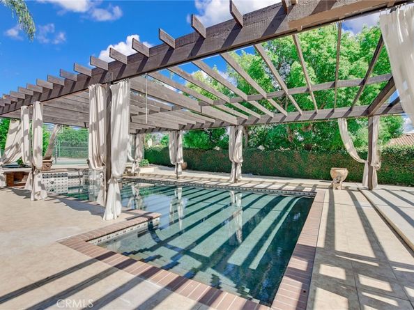 462 Pomello Drive, Claremont CA 91711
