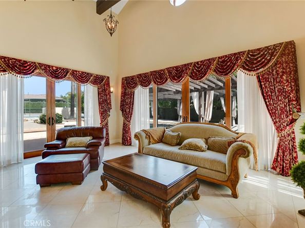 462 Pomello Drive, Claremont CA 91711