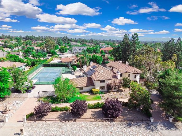 462 Pomello Drive, Claremont CA 91711