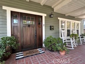 1955 N Los Robles Avenue, Pasadena CA 91104
