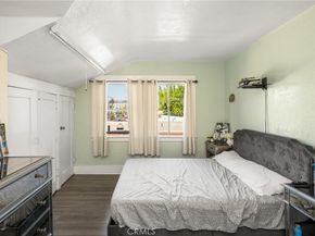 1912 E 10th Street, Long Beach CA 90813