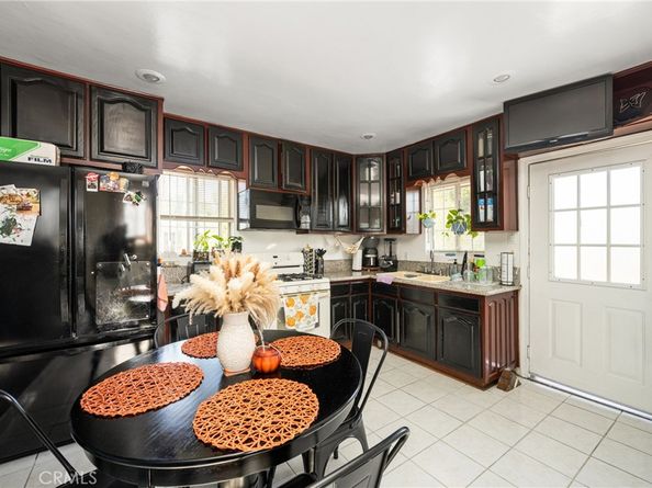 1912 E 10th Street, Long Beach CA 90813