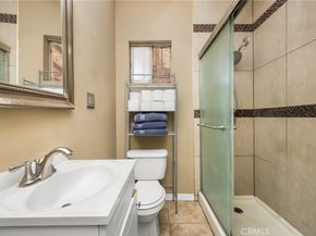 1912 E 10th Street, Long Beach CA 90813