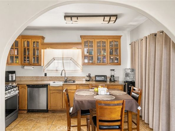 1912 E 10th Street, Long Beach CA 90813