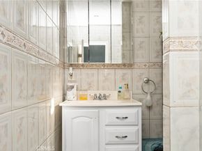 1912 E 10th Street, Long Beach CA 90813