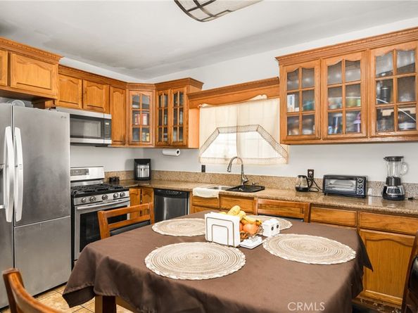 1912 E 10th Street, Long Beach CA 90813