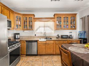 1912 E 10th Street, Long Beach CA 90813