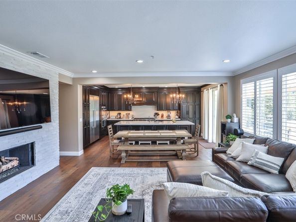 2564 Lunes, La Verne CA 91750