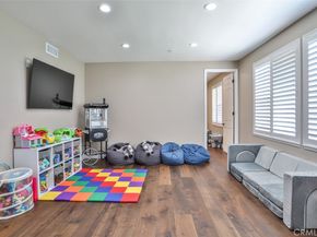 2564 Lunes, La Verne CA 91750