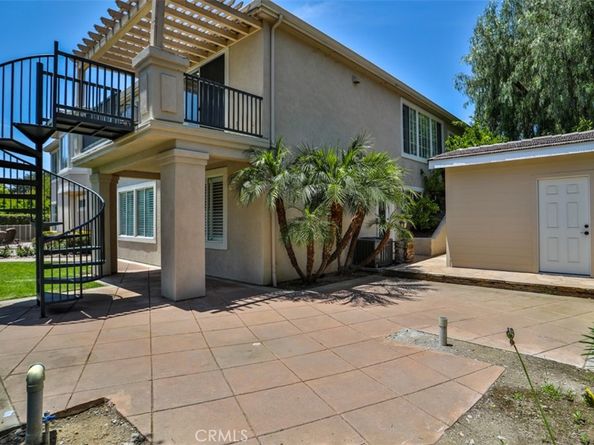 2564 Lunes, La Verne CA 91750