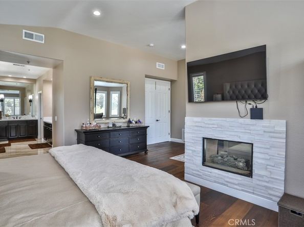 2564 Lunes, La Verne CA 91750