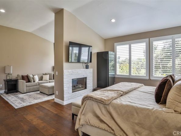 2564 Lunes, La Verne CA 91750