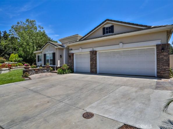 2564 Lunes, La Verne CA 91750