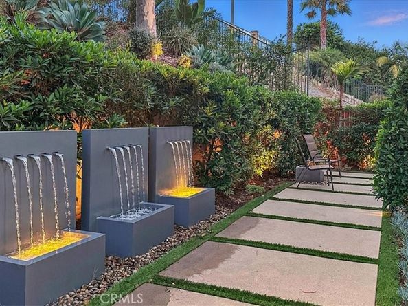 2125 Ridgeview Terrace Drive, Long Beach CA 90755
