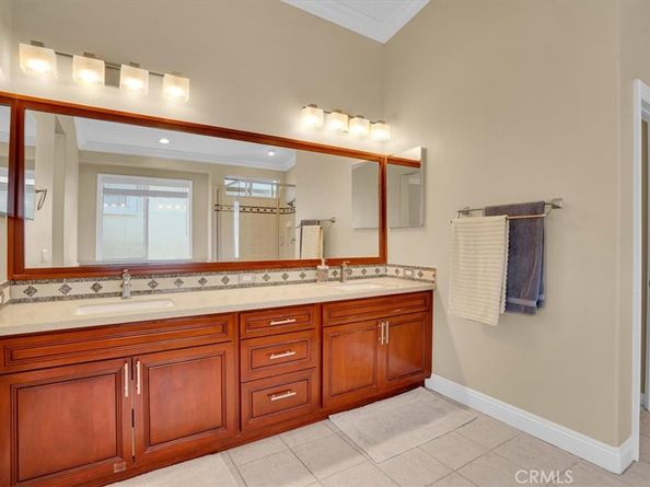 2125 Ridgeview Terrace Drive, Long Beach CA 90755