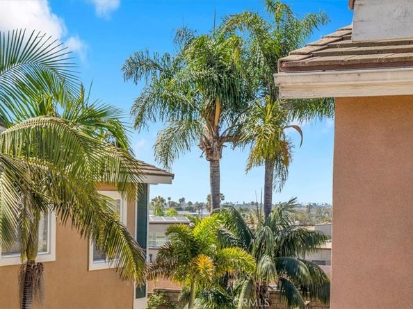 2125 Ridgeview Terrace Drive, Long Beach CA 90755