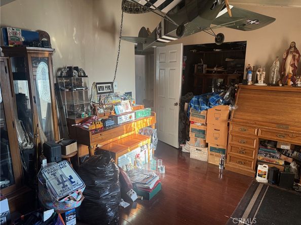 10828 Aqueduct Avenue, Granada Hills CA 91344