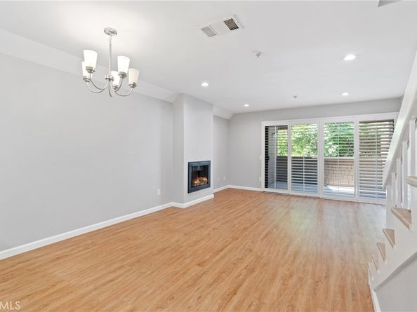 1054 Seco Street 205, Pasadena CA 91103