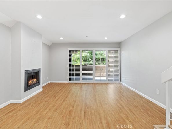 1054 Seco Street 205, Pasadena CA 91103