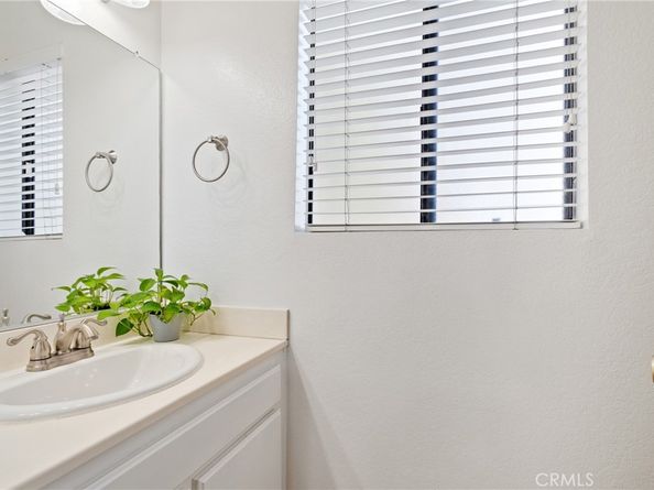 1054 Seco Street 205, Pasadena CA 91103