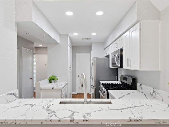 1054 Seco Street 205, Pasadena CA 91103