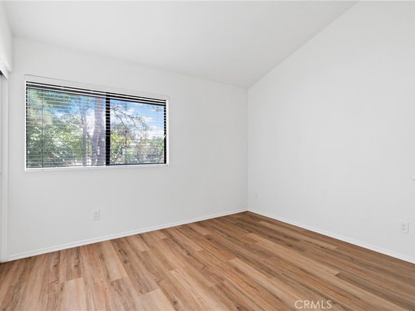 1054 Seco Street 205, Pasadena CA 91103