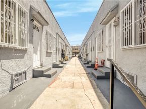 4334 S Main Street, Los Angeles CA 90037