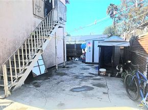 1715 E 70th, Los Angeles CA 90001