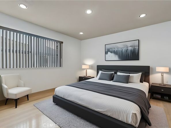 900 W Sierra Madre Avenue 44, Azusa CA 91702