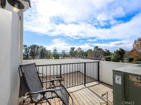 5027 Colfax Avenue 1, Valley Village CA 91601