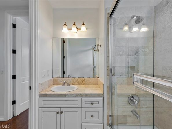 5027 Colfax Avenue 1, Valley Village CA 91601