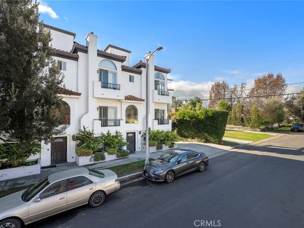 5027 Colfax Avenue 1, Valley Village CA 91601