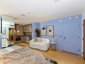 7250 Franklin Avenue 506, Los Angeles CA 90046