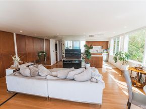 16 36th F, Long Beach CA 90803
