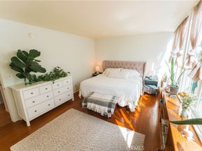 16 36th F, Long Beach CA 90803