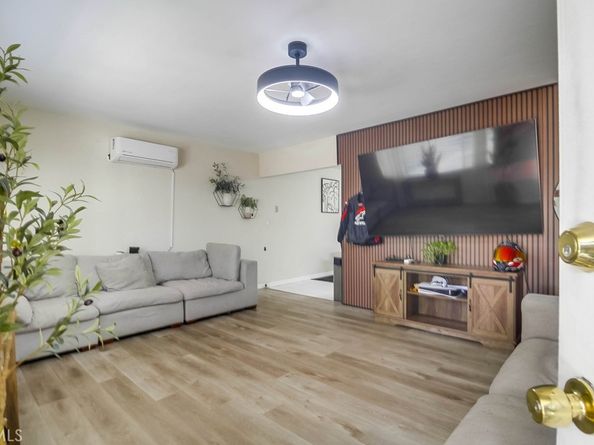 247 W Park, San Ysidro CA 92173