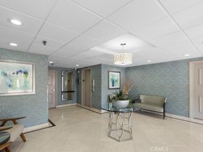 1115 S Elm Drive 207, Los Angeles CA 90035