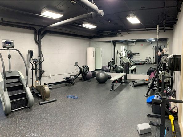 1115 S Elm Drive 207, Los Angeles CA 90035