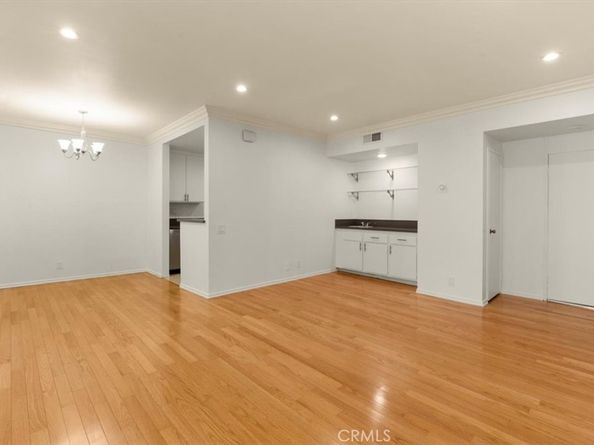 1115 S Elm Drive 207, Los Angeles CA 90035