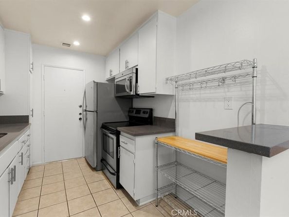 1115 S Elm Drive 207, Los Angeles CA 90035