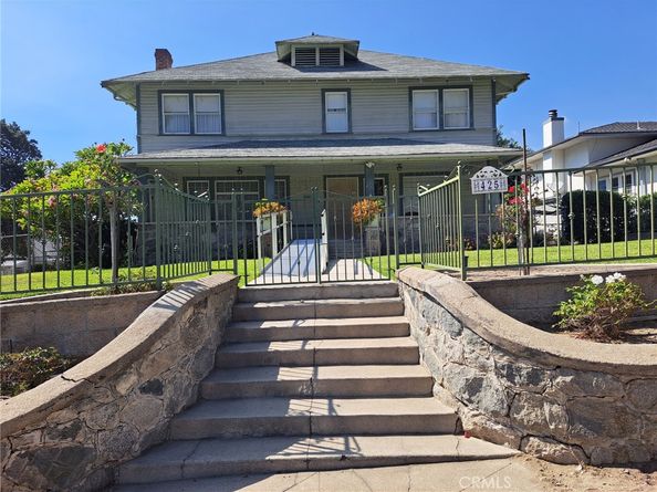 425 425 N Canyon, Monrovia CA 91016