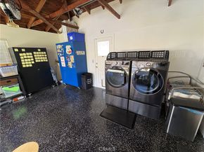 536 S College, Claremont CA 91711