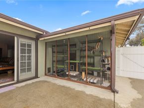 536 S College, Claremont CA 91711